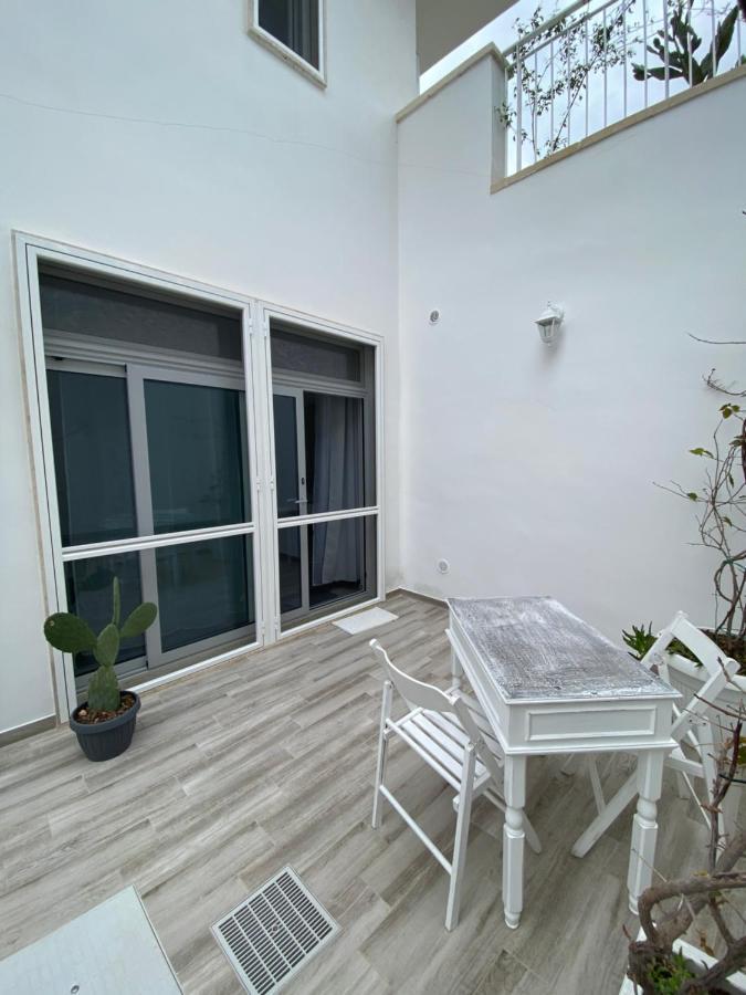 לינה וארוחת בוקר לצ'ה La Casa Di Nina מראה חיצוני תמונה
