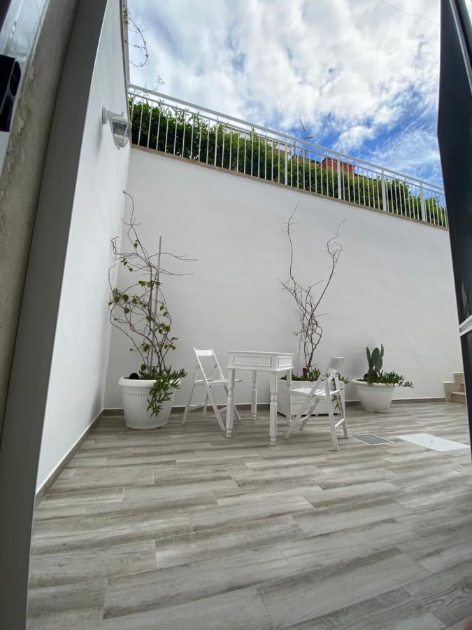 לינה וארוחת בוקר לצ'ה La Casa Di Nina מראה חיצוני תמונה
