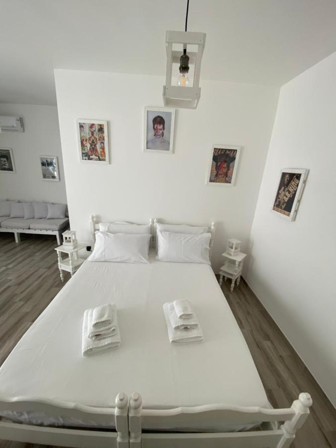 לינה וארוחת בוקר לצ'ה La Casa Di Nina מראה חיצוני תמונה