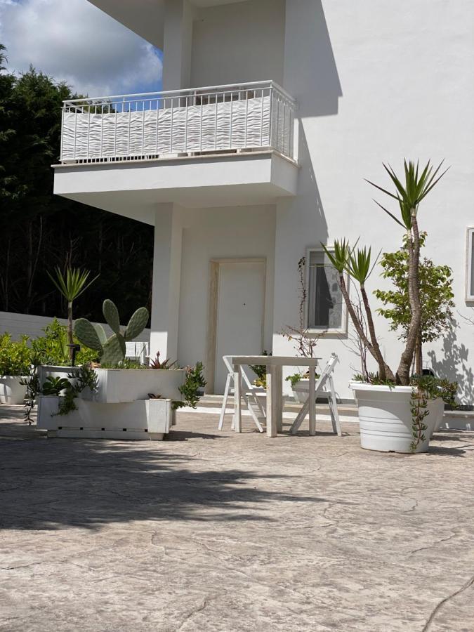 לינה וארוחת בוקר לצ'ה La Casa Di Nina מראה חיצוני תמונה