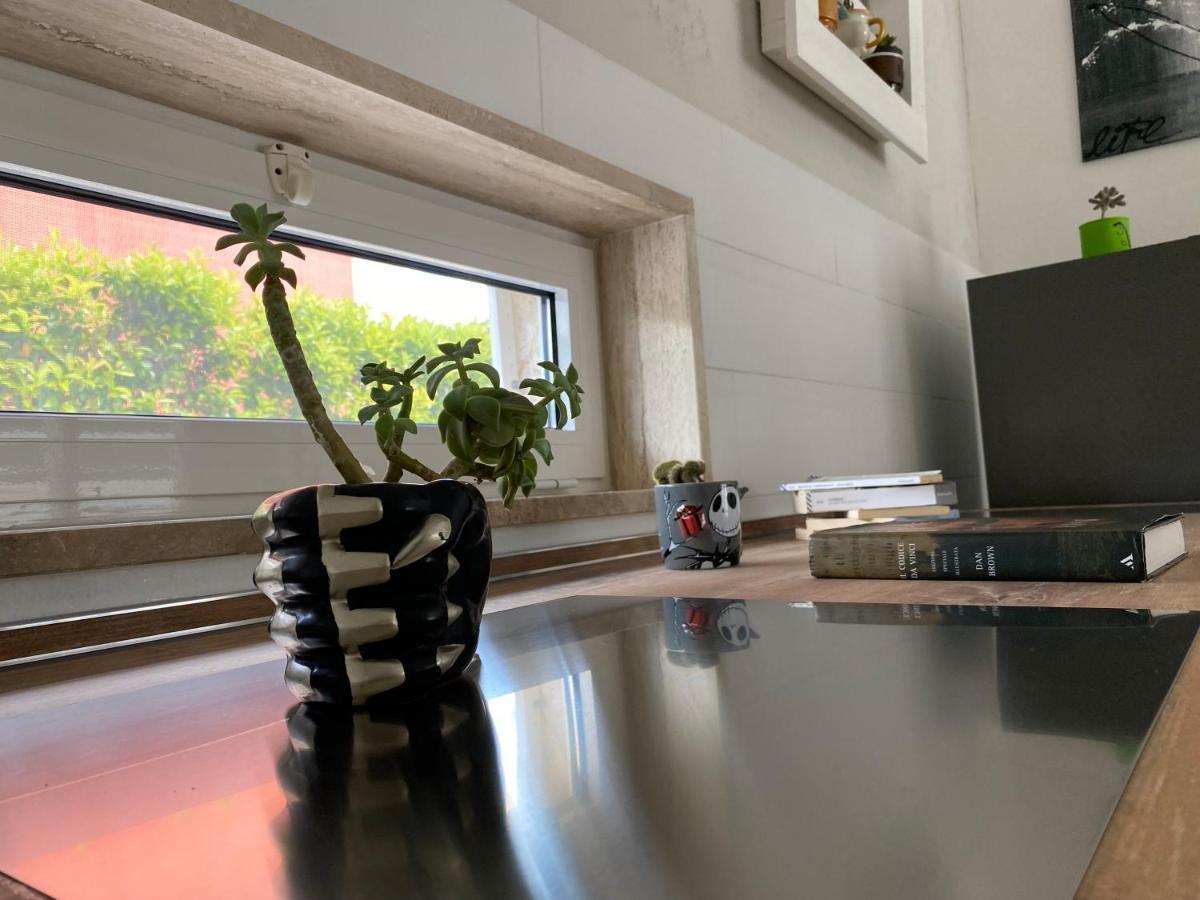 לינה וארוחת בוקר לצ'ה La Casa Di Nina מראה חיצוני תמונה