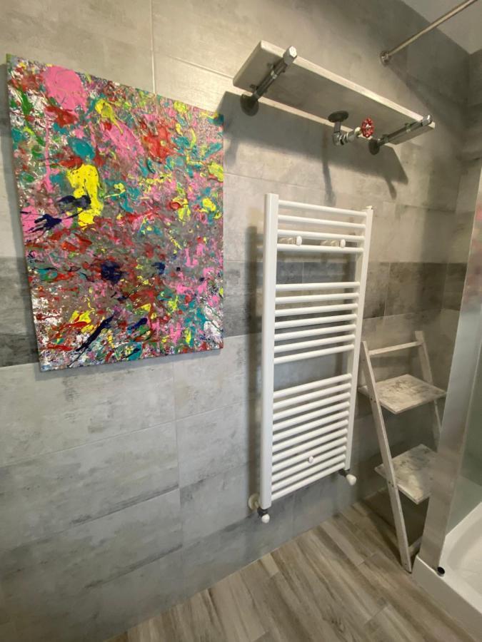 לינה וארוחת בוקר לצ'ה La Casa Di Nina מראה חיצוני תמונה